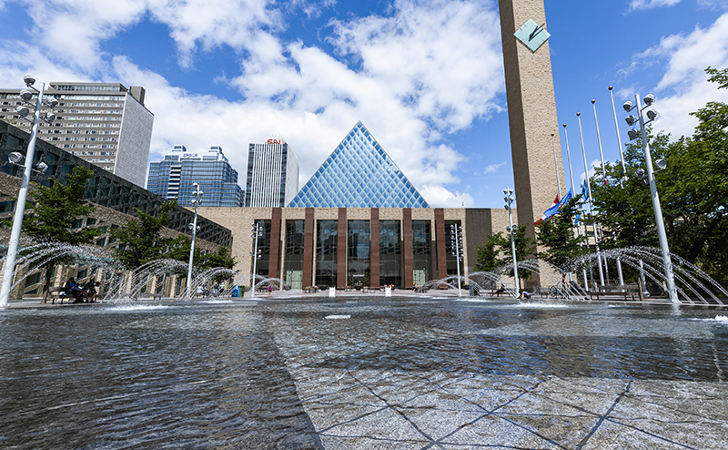 edmonton city hall tours